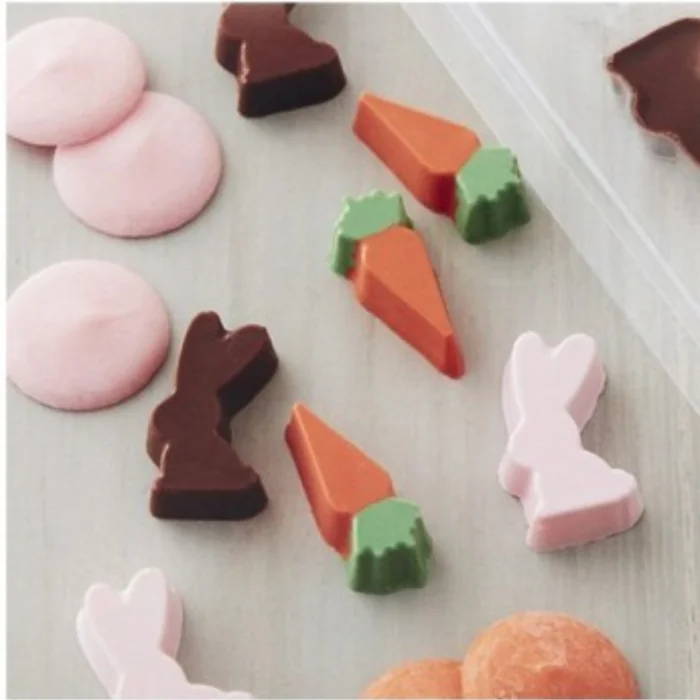 STAMPO CIOCCO-CANDY CAROTE E CONIGLI MINI WILTON - Stampi per Cioccolatini - Caramelle - Lollipop - WILTON