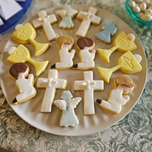 TAGLIABISCOTTO COMUNIONE BIMBO DECORA 2
