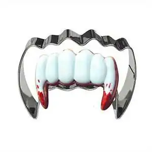 Tagliabiscotti denti di vampiro, per un Halloween dolce e spaventoso 2