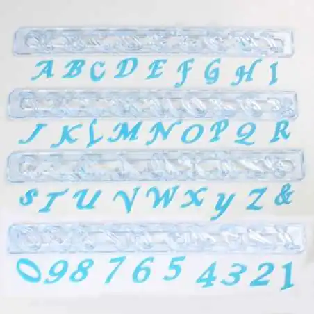 TAGLIAPASTA ALFABETO E NUMERI MAIUSCOLO ITALIC TAPPITS FMM
