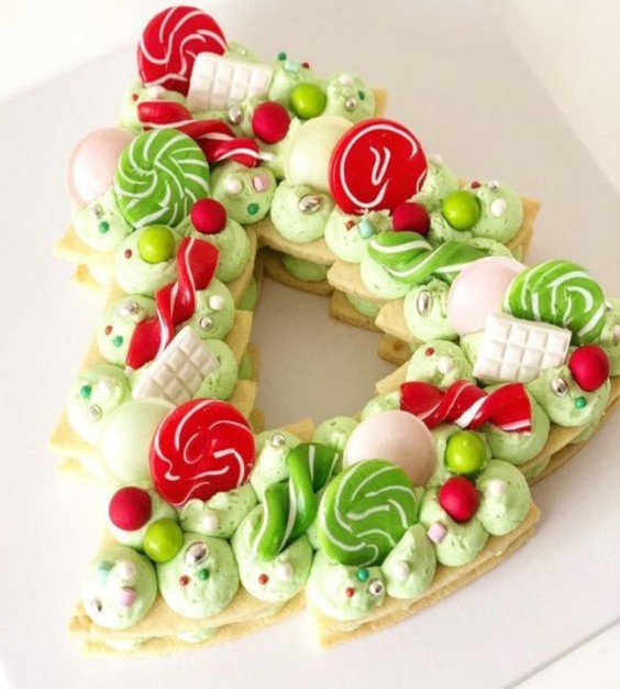 Una cream tart con crema al formaggio