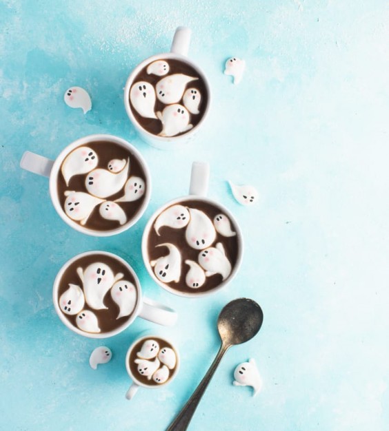 Cioccolata con fantasmi di marshmallow